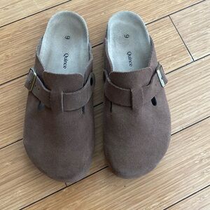 NWOT Quince Water Repellent Suede Clog Mule in Cafe